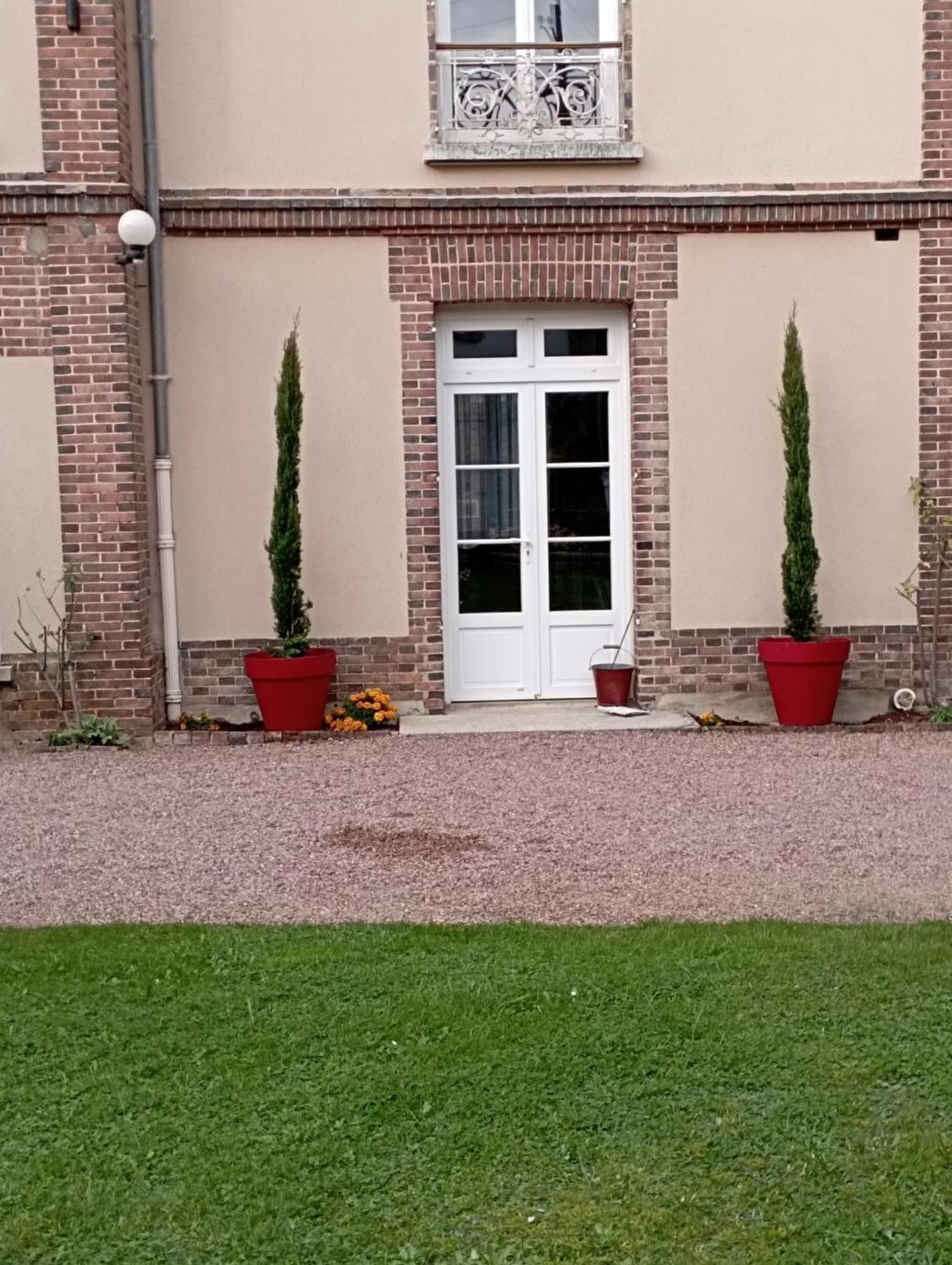 Le Clos Saint-Germain Rugles Eksteriør billede