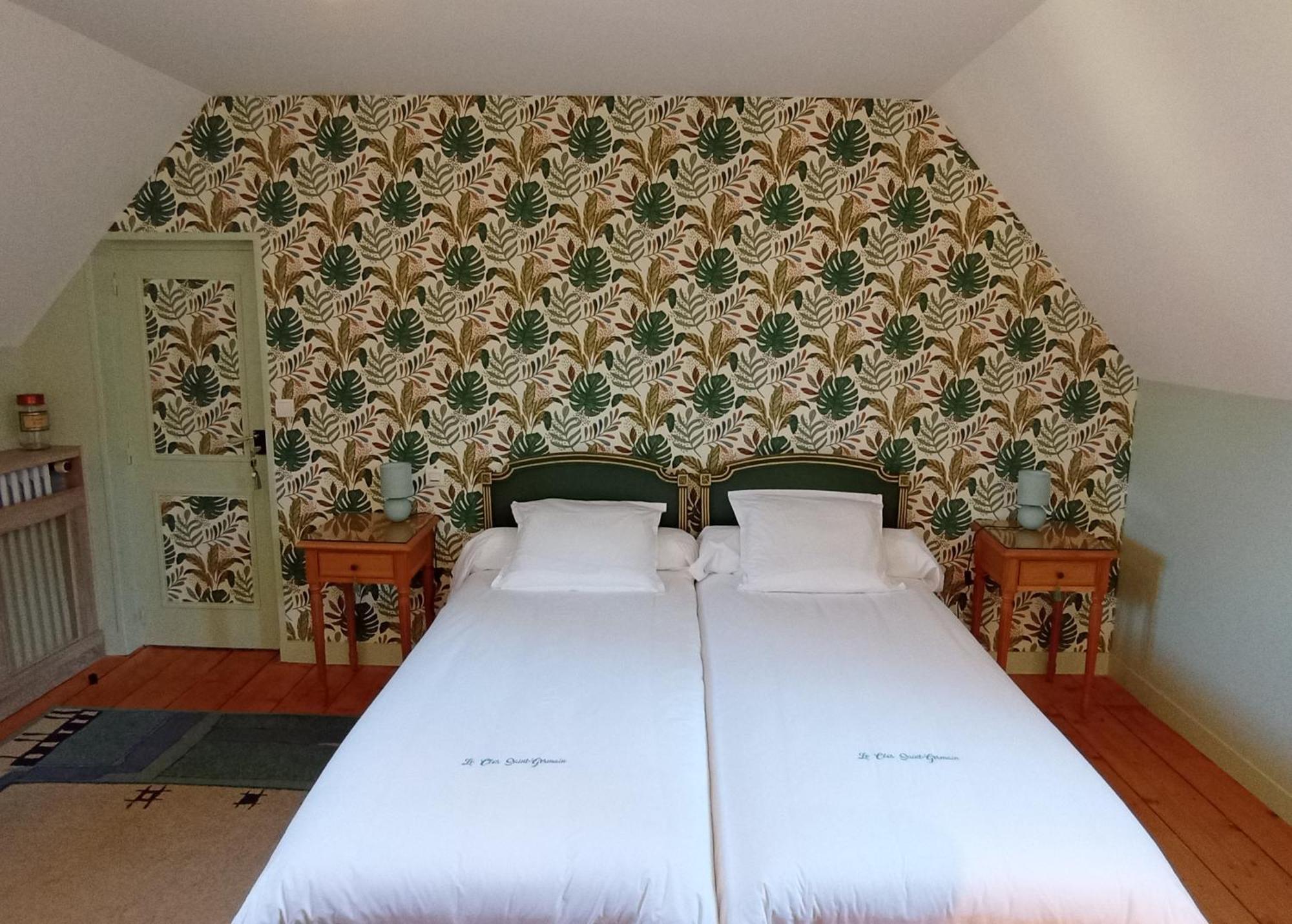 Le Clos Saint-Germain Rugles Eksteriør billede